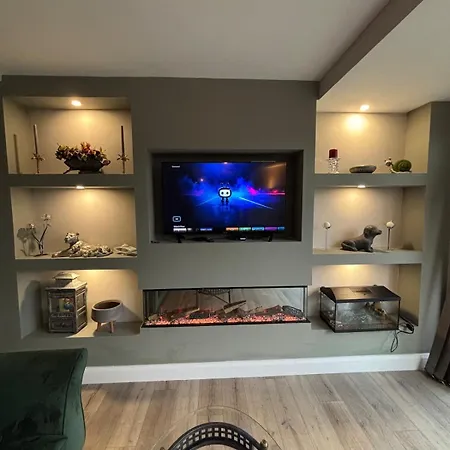 4 Bedroom House In The Heart Of Ballisodare Villag * سلايغو