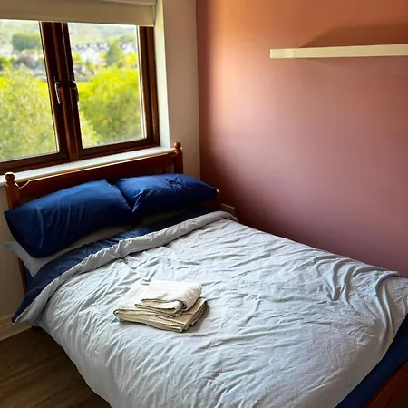 4 Bedroom House In The Heart Of Ballisodare Villag بيت للعطل سلايغو
