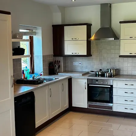 Tatil Evi 4 Bedroom House In The Heart Of Ballisodare Villag Sligo