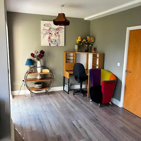 Tatil Evi 4 Bedroom House In The Heart Of Ballisodare Villag